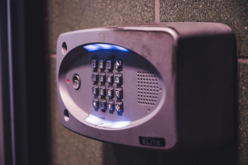Tastiera illuminata per la gestione di un sistema antintrusione